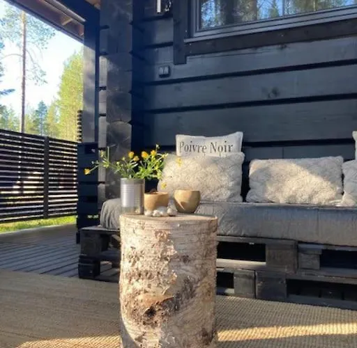 فيلة Log-house At Resort. Pyhätunturi